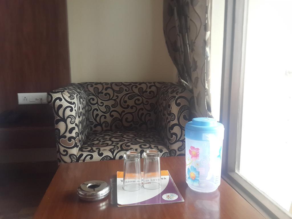 Valley View Hotel Mussoorie Ruang foto